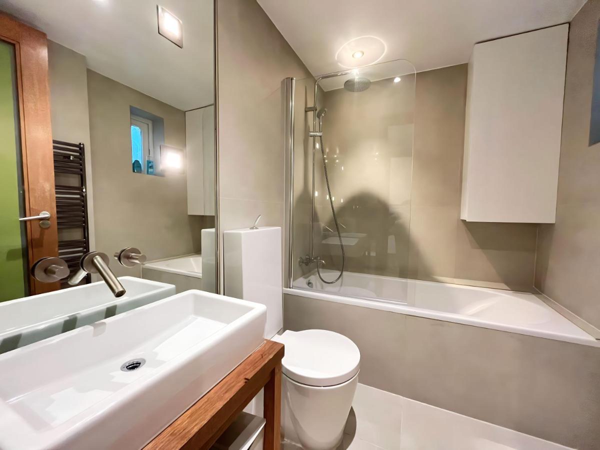 Kensington Luxury Apartments Лондон Екстер'єр фото
