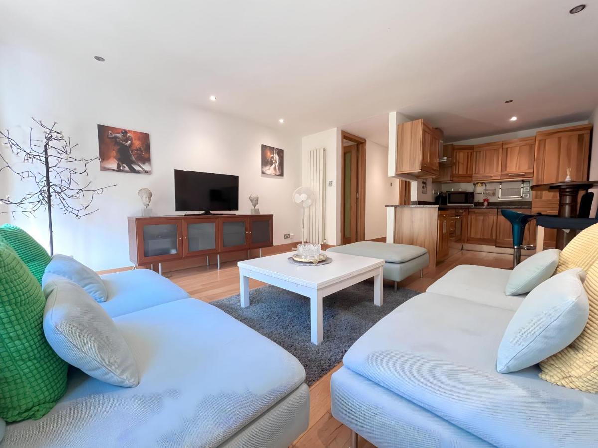 Kensington Luxury Apartments Лондон Екстер'єр фото
